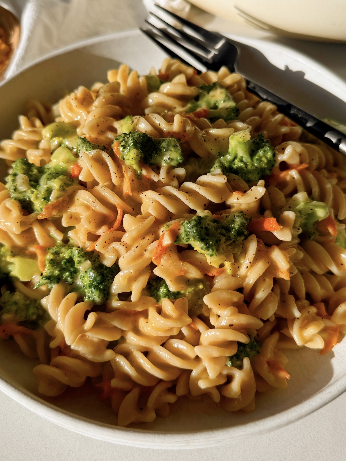 Easy Broccoli Cheddar Pasta